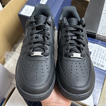 Nike Air Force 1 Low Supreme Black 