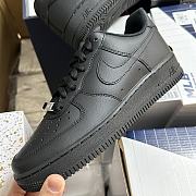 Nike Air Force 1 Low Supreme Black  - 3