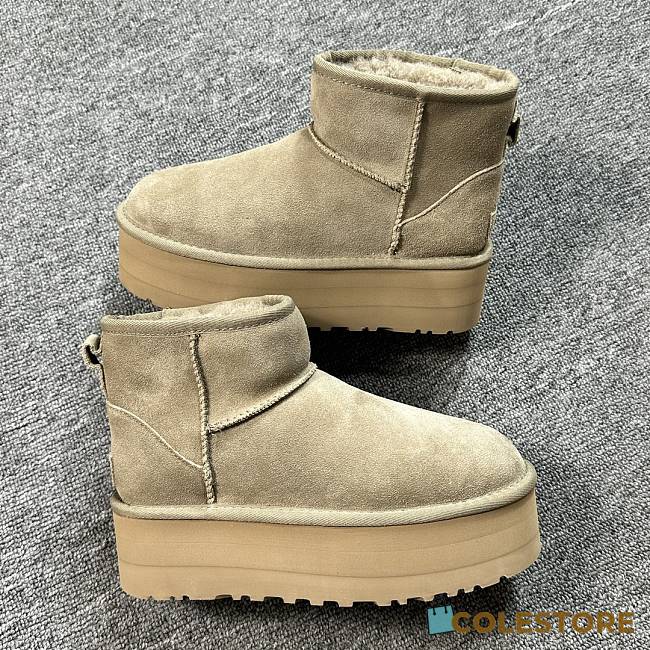 UGG Boots Brown  - 1