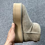 UGG Boots Brown  - 6