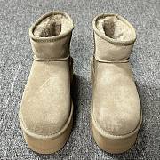 UGG Boots Brown  - 2