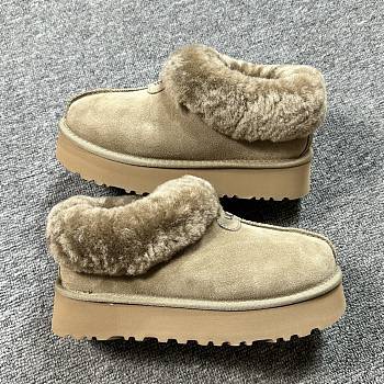 UGG Loafer Brown 01 