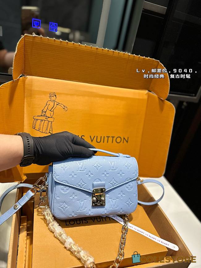 Louis Vuitton Pochette Metis East West Mini Blue 21 x 14 cm  - 1