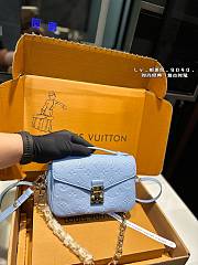 Louis Vuitton Pochette Metis East West Mini Blue 21 x 14 cm  - 1