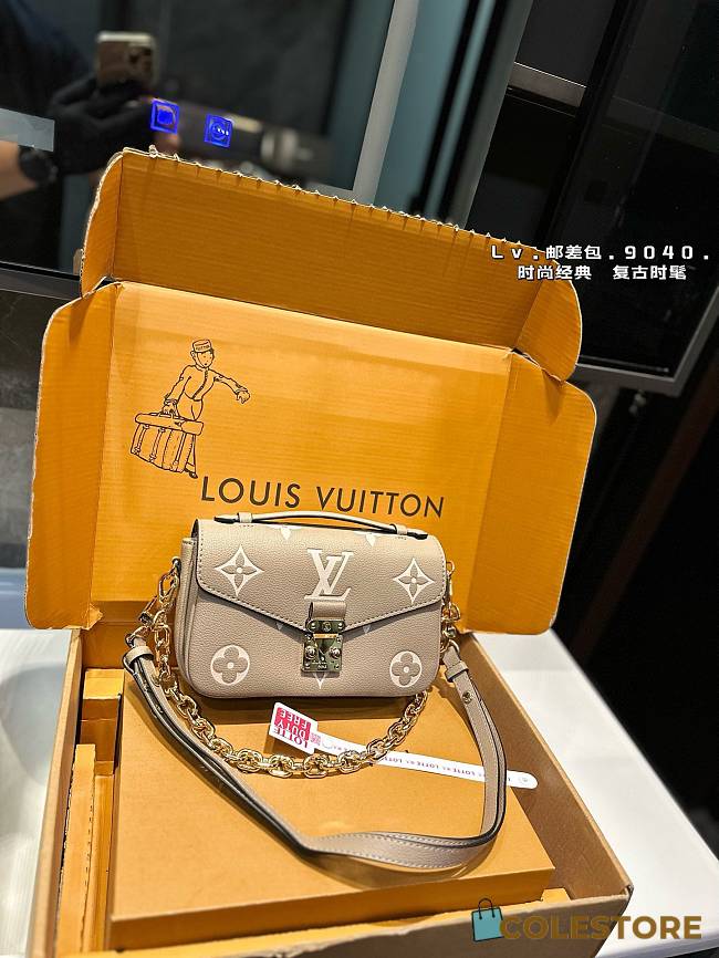 Louis Vuitton Pochette Metis East West Mini Brown 21 x 14 cm - 1
