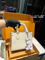 Louis Vuitton On The Go Yellow With Blue 25 x 20 cm - 1