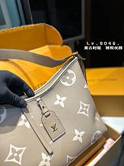 Louis Vuitton Carry All Brown With Yellow 29 x 24 cm - 2