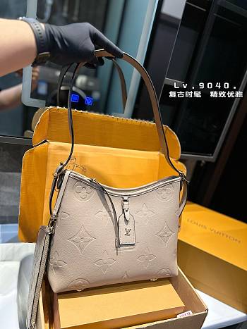 Louis Vuitton Carry All Brown 25 x 20 cm 