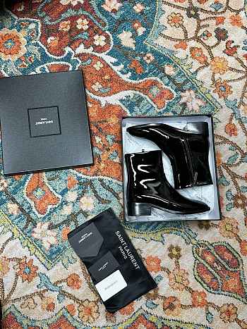 Saint Laurrent Chelsea Boots Shiny Black 