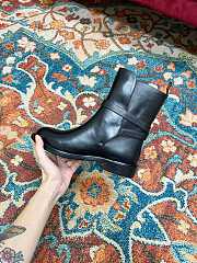 Saint Laurrent Chelsea Boots Black 02 - 4
