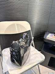 Chanel Tote Bag Leather Black 32 x 26 cm - 4