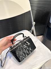 Chanel Mini Vanity Top Handle Case Black Lambskin Brushed Silver Hardware 17 x 10 cm - 5