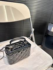 Chanel Mini Vanity Top Handle Case Black Lambskin Brushed Silver Hardware 17 x 10 cm - 3