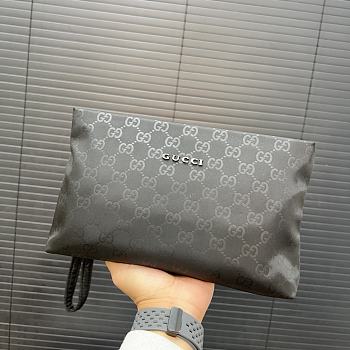 Gucci GG Embossed Pouch 'Black' 28 x 18 cm 