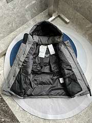 Canada Goose Grey Man's Puffer Jackets - 6