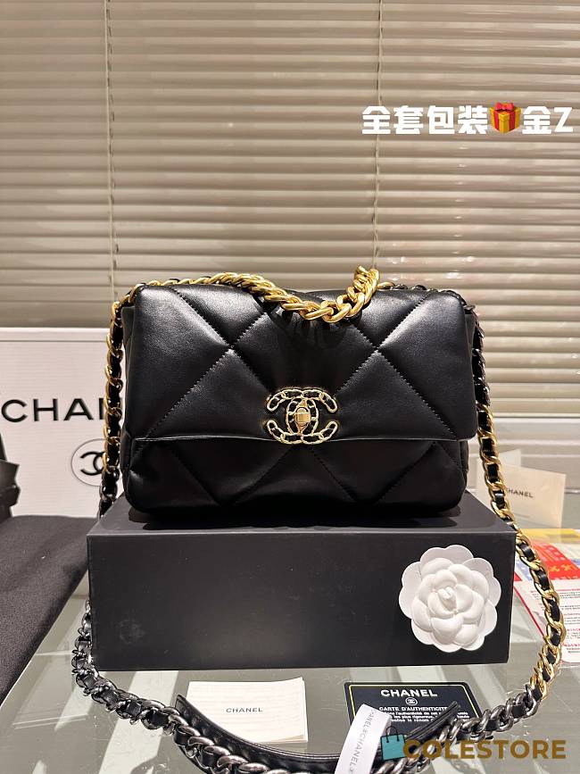 Chanel 19 Bag Black 26 cm - 1