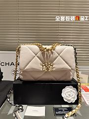 Chanel 19 Bag White 26 cm - 1