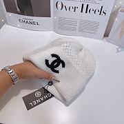 Gucci Beanie Logo White  - 4