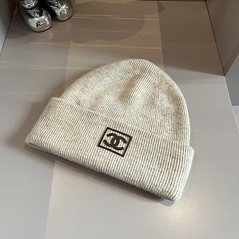 Gucci Knitting Beanie Logo Beige 