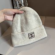 Gucci Knitting Beanie Logo Beige  - 5