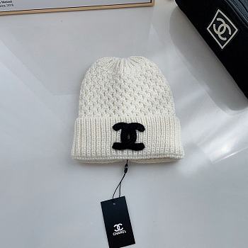 Gucci Beanie Black Logo White 