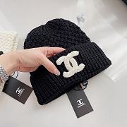 Gucci Knitting Beanie White Logo Black - 3