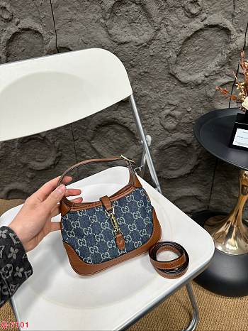 Gucci Jackie 1961 Mini Blue 20 x 14 cm