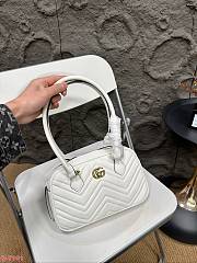 Gucci GG Marmont Medium Top Handle Bag White 25 x 15 cm - 1