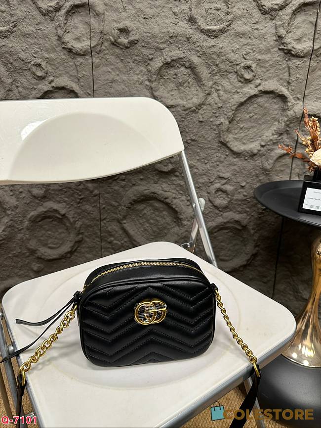 Gucci GG Marmont Small Top Handle Bag Black 18 x 13 cm  - 1
