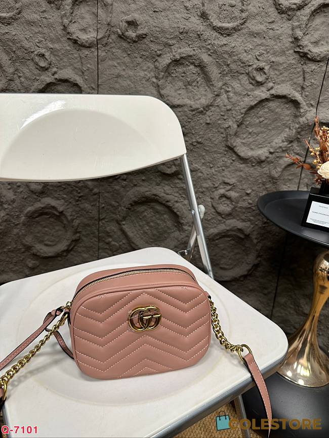 Gucci GG Marmont Small Top Handle Bag Pink 18 x 13 cm  - 1
