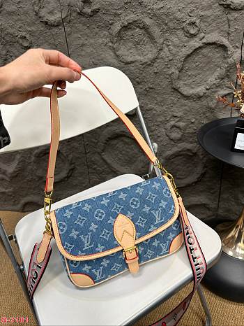 Louis Vuitton Diane Blue Denim 25 x 16 cm 