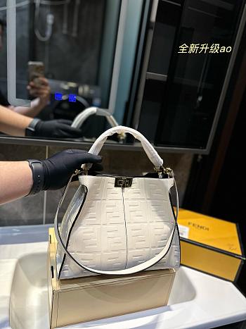Fendi Peekaboo White 30 x 25 cm