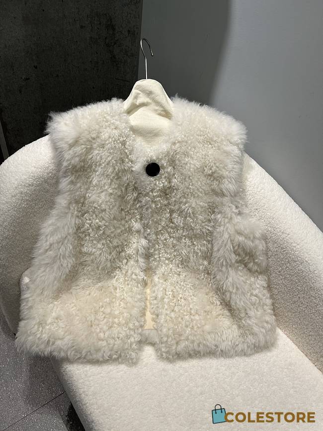 Toteme Fur Coats White - 1