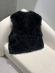 Toteme Fur Coats Black - 2