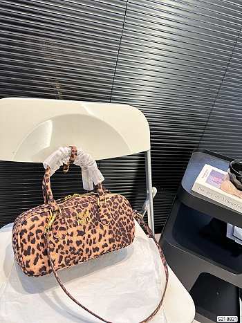 Miu Miu Leopard 28 x 13 cm