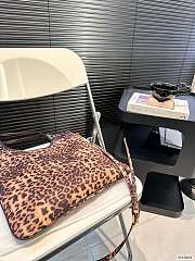 Miu Miu Leopard Tote Bag 36 x 30 cm - 3
