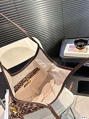 Miu Miu Leopard Tote Bag 36 x 30 cm - 2