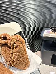 Chanel Tote Bag Fur Brown 35 x 37 cm   - 5