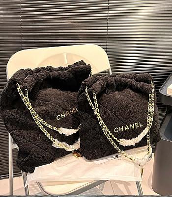 Chanel Tote Bag Fur Black 35 x 37 cm 