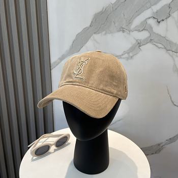 YSL Saint Laurrent Cap Beige