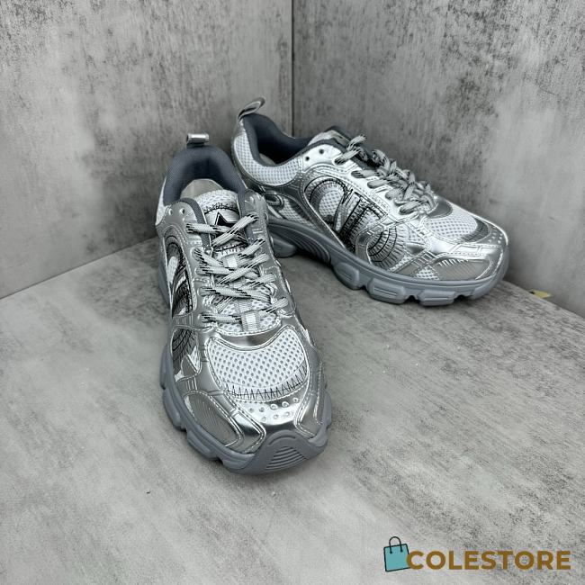 Dior Chrono Sneaker Silver - 1