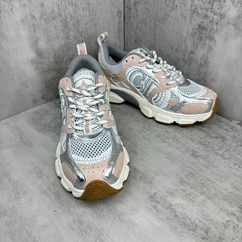 Dior Chrono Sneaker Pink