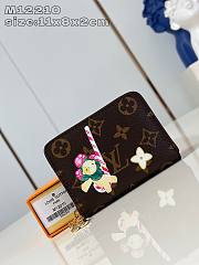 Louis Vuitton Candy Factory Zippy Red 11 x 8 x 2 cm - 1