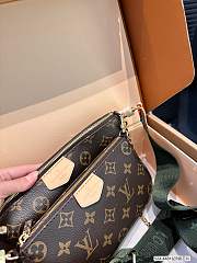 Louis Vuitton Multi Pochette Monogram 24 x 13 cm - 6