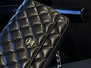 Chanel Classic WOC Black 20 cm  - 3