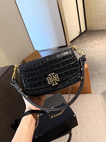 Colestore Tory Burch Kira Chevron Bag Black 22 x 12 cm