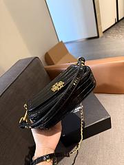 Colestore Tory Burch Kira Chevron Bag Black 22 x 12 cm - 4