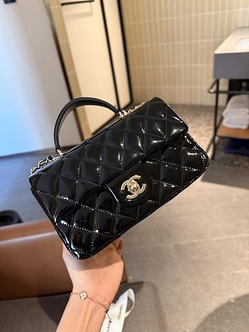 Colestore Chanel Mini Flap Bag Handle Shiny Black 20 x 12 x 6 cm
