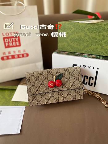 Colestore Gucci WOC Cherry Red 18 x 11 cm