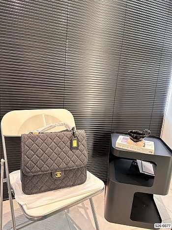 Colestore Chanel 22 Bag Black 32 x 28 cm